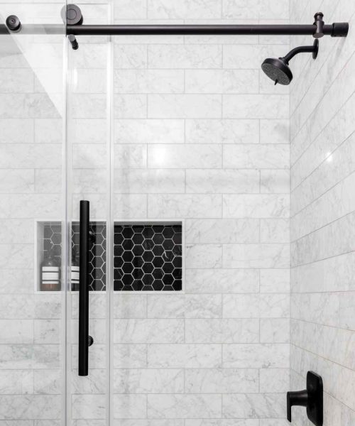 shower-handle-and-hardware